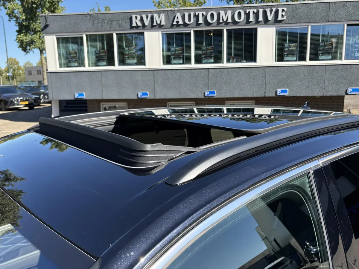 3.0 TSI Elegance VAN: 56.900,- VOOR: 52.877,- UW HERFSTVOORDEEL: 4.023,- EURO | LUCHTVERING| ELEK. TREKHAAK| LEDER| PANO | STOELVENTILATIE + MASSAGE| ACHTERBANK VERWARMD| MEMORY STOEL| 360 C