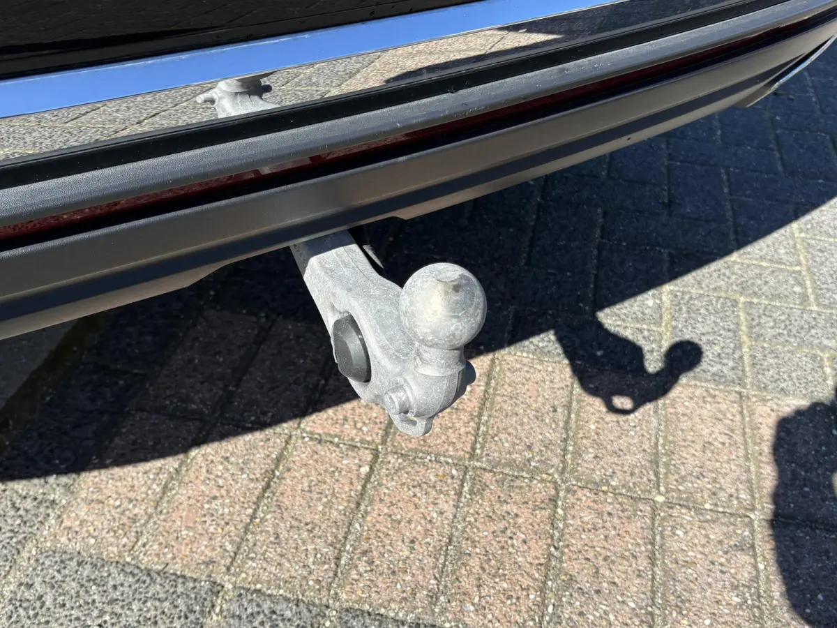 3.0 TSI Elegance VAN: 56.900,- VOOR: 52.877,- UW HERFSTVOORDEEL: 4.023,- EURO | LUCHTVERING| ELEK. TREKHAAK| LEDER| PANO | STOELVENTILATIE + MASSAGE| ACHTERBANK VERWARMD| MEMORY STOEL| 360 C