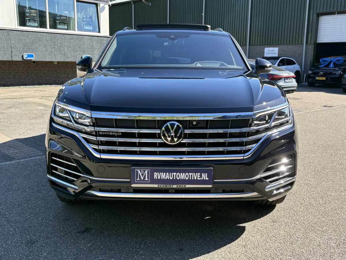 3.0 TSI Elegance VAN: 56.900,- VOOR: 52.877,- UW HERFSTVOORDEEL: 4.023,- EURO | LUCHTVERING| ELEK. TREKHAAK| LEDER| PANO | STOELVENTILATIE + MASSAGE| ACHTERBANK VERWARMD| MEMORY STOEL| 360 C