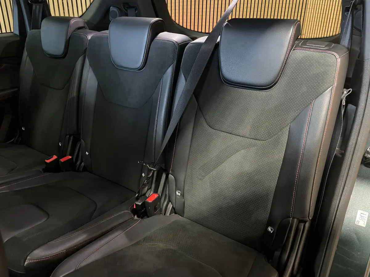 1.5 ST-Line 7-PERSOONS|NIEUWE MOTOR|AFN.TREKHAAK|STOEL+STUURVERW|CAMERA|CARPLAY|1/2 LEDER/ALCANTARA|MEMORY|CRUISE+CLIMA