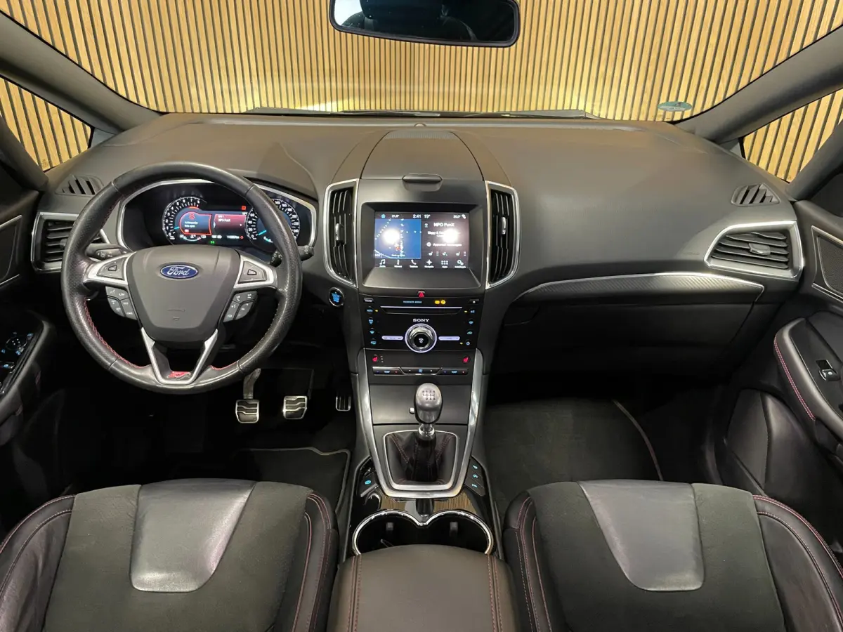 1.5 ST-Line 7-PERSOONS|NIEUWE MOTOR|AFN.TREKHAAK|STOEL+STUURVERW|CAMERA|CARPLAY|1/2 LEDER/ALCANTARA|MEMORY|CRUISE+CLIMA