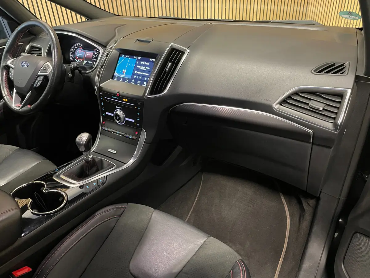 1.5 ST-Line 7-PERSOONS|NIEUWE MOTOR|AFN.TREKHAAK|STOEL+STUURVERW|CAMERA|CARPLAY|1/2 LEDER/ALCANTARA|MEMORY|CRUISE+CLIMA