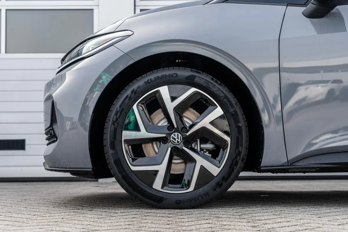 190pk Style 58 kWh | Steunhaak | 19" Velgen