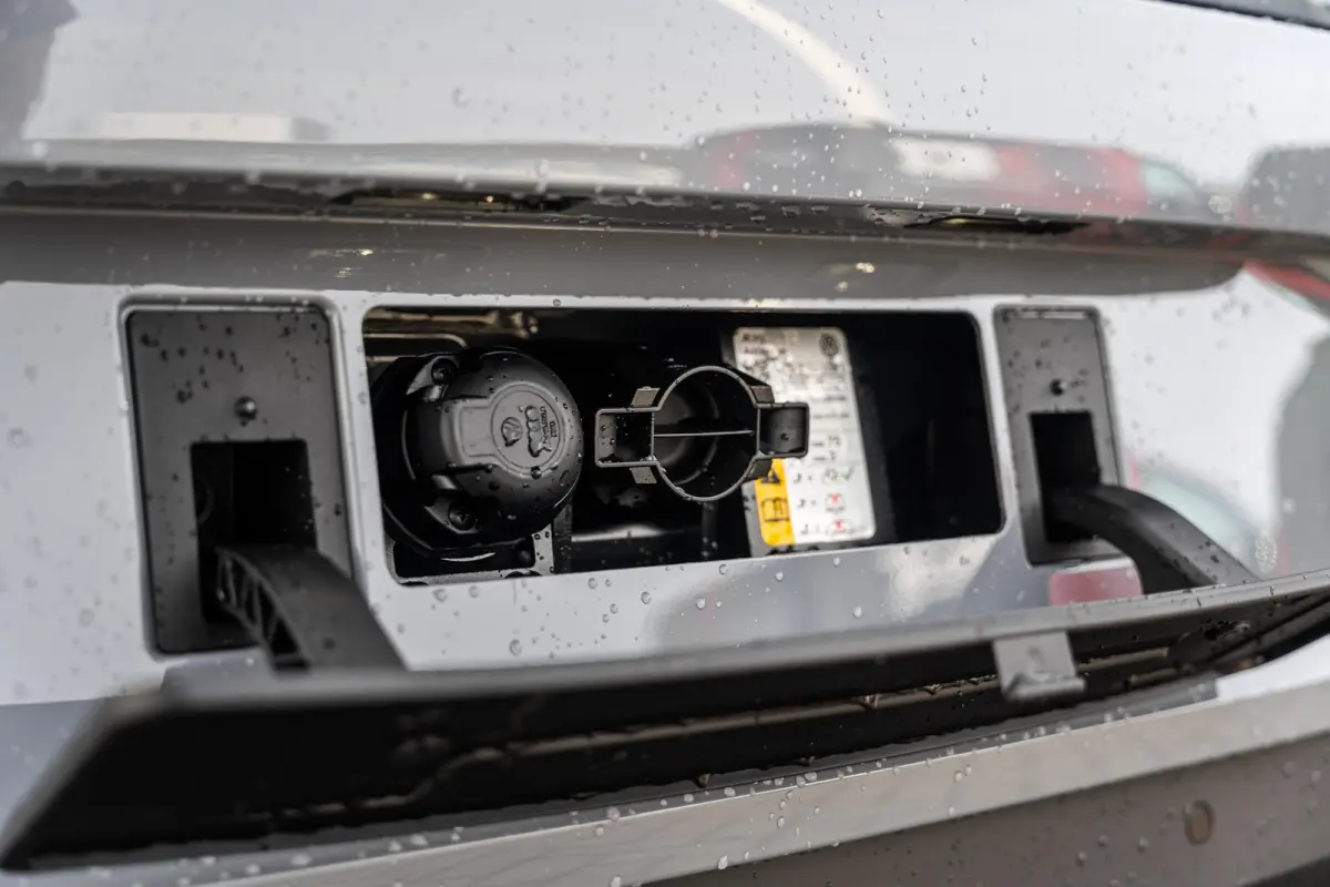 190pk Style 58 kWh | Steunhaak | 19" Velgen