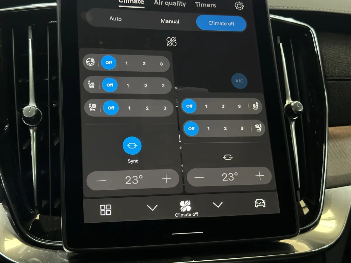 2.0 T8 Plug-in hybrid AWD Ultra Dark Pano | Stoelmassage | Luchtvering | Head-up|