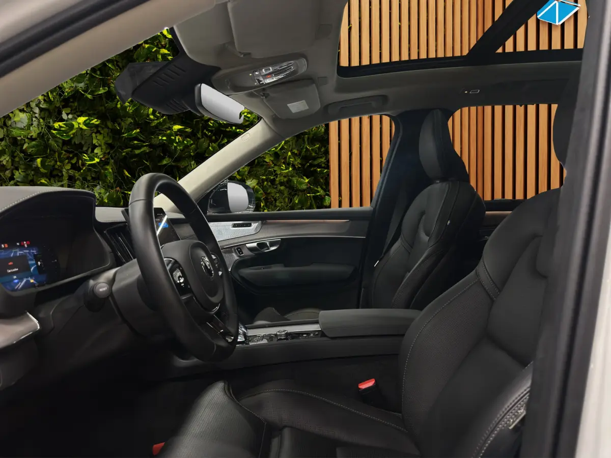 2.0 T8 Plug-in hybrid AWD Ultra Dark Pano | Stoelmassage | Luchtvering | Head-up|