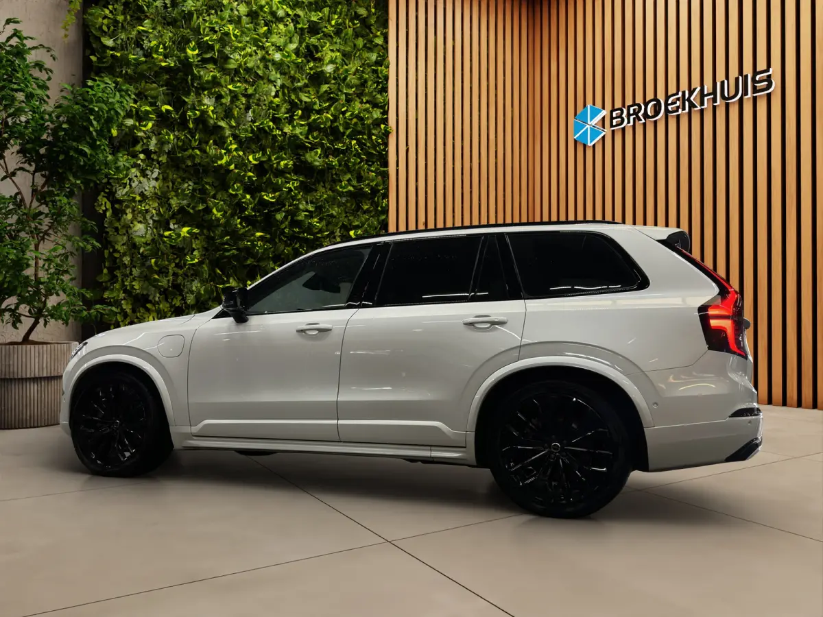 2.0 T8 Plug-in hybrid AWD Ultra Dark Pano | Stoelmassage | Luchtvering | Head-up|