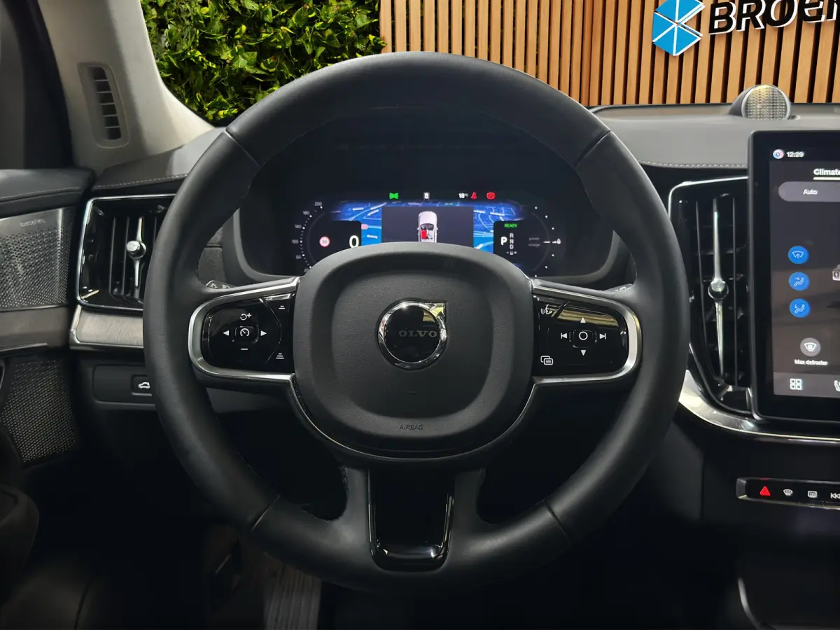 2.0 T8 Plug-in hybrid AWD Ultra Dark Pano | Stoelmassage | Luchtvering | Head-up|