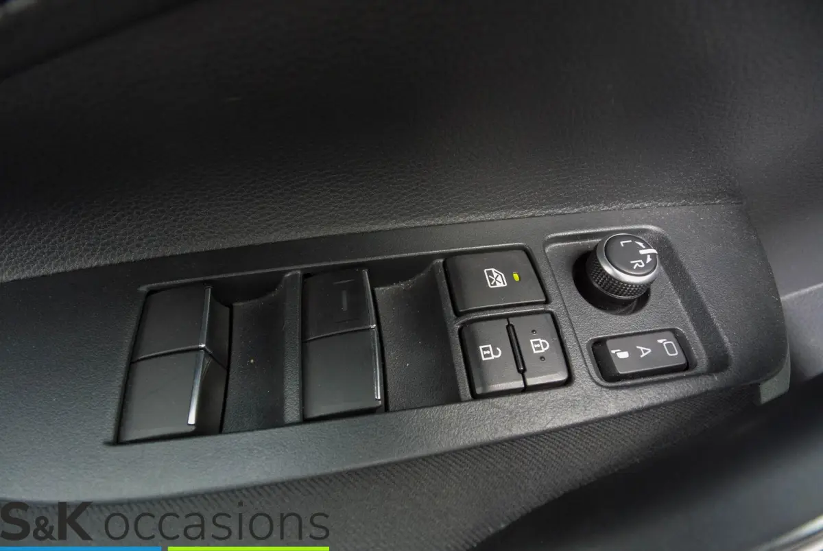 1.8 Hybrid 10j. garantie BSM NAVI Cruise