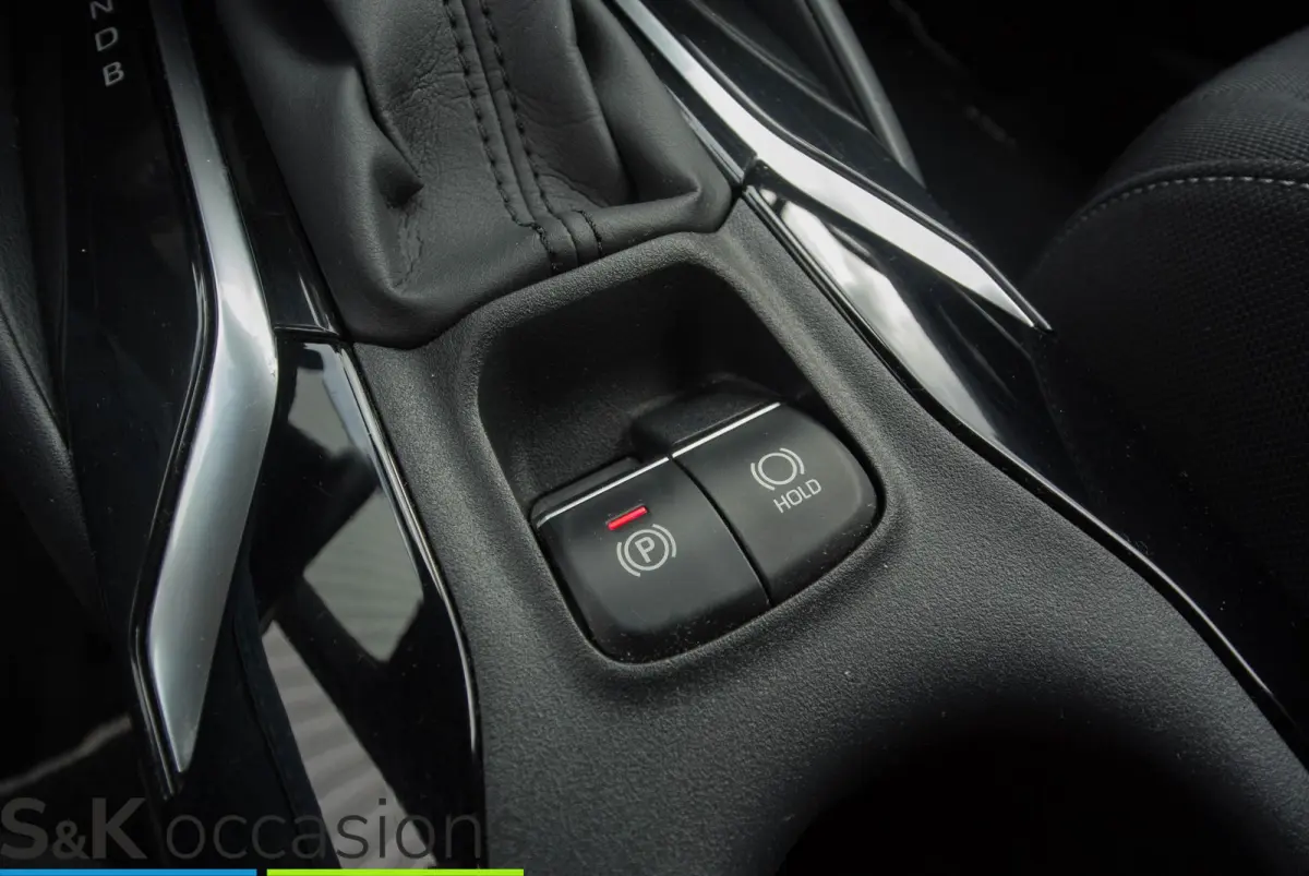 1.8 Hybrid 10j. garantie BSM NAVI Cruise