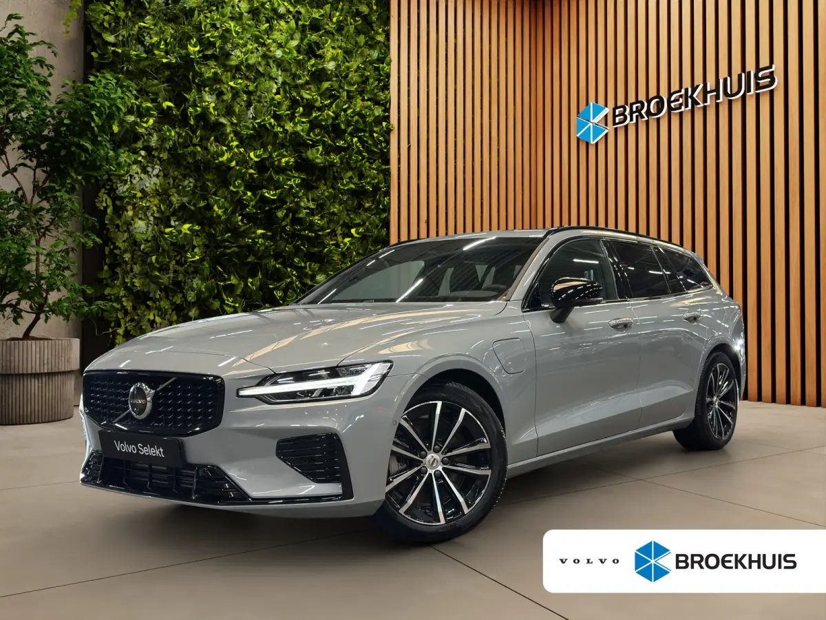 2.0 T8 Plug-in hybrid AWD Plus Dark | Pano | Head-up | 360Cam | Sportstoelen | Stoel/Stuurverw.|Harman&Kardon