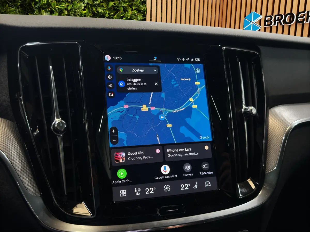 2.0 T8 Plug-in hybrid AWD Plus Dark | Pano | Head-up | 360Cam | Sportstoelen | Stoel/Stuurverw.|Harman&Kardon
