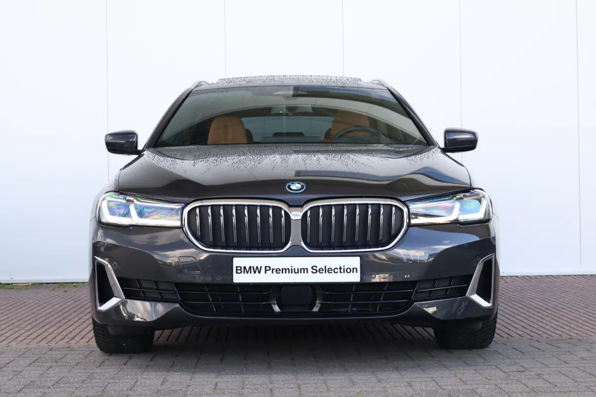 530e Business Edition Plus | SoH 90% | Pano Dak | Trekhaak | Driving Assistant Professional | Stuurwiel Verwarming |
