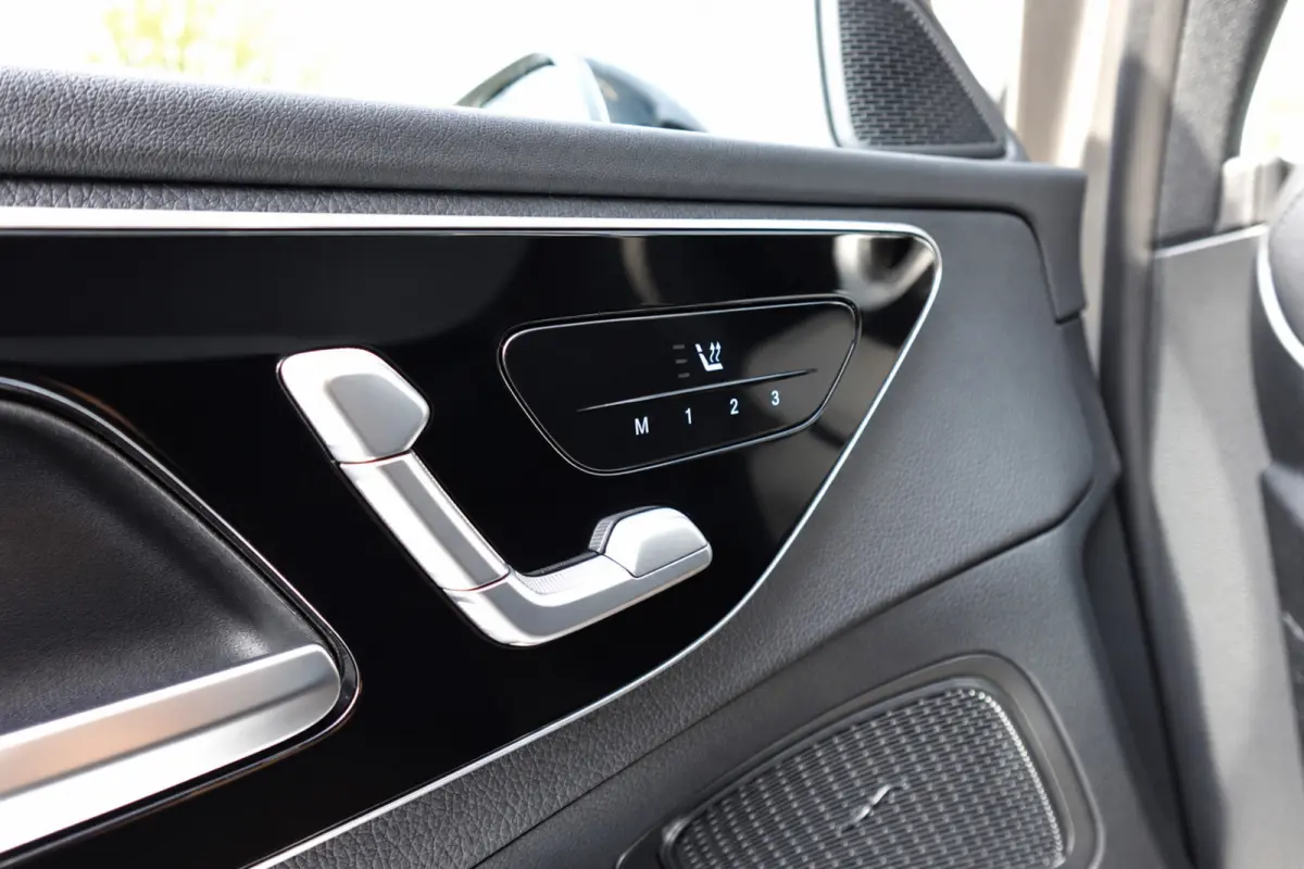 300 e AMG Line PANO KEYLESS 360