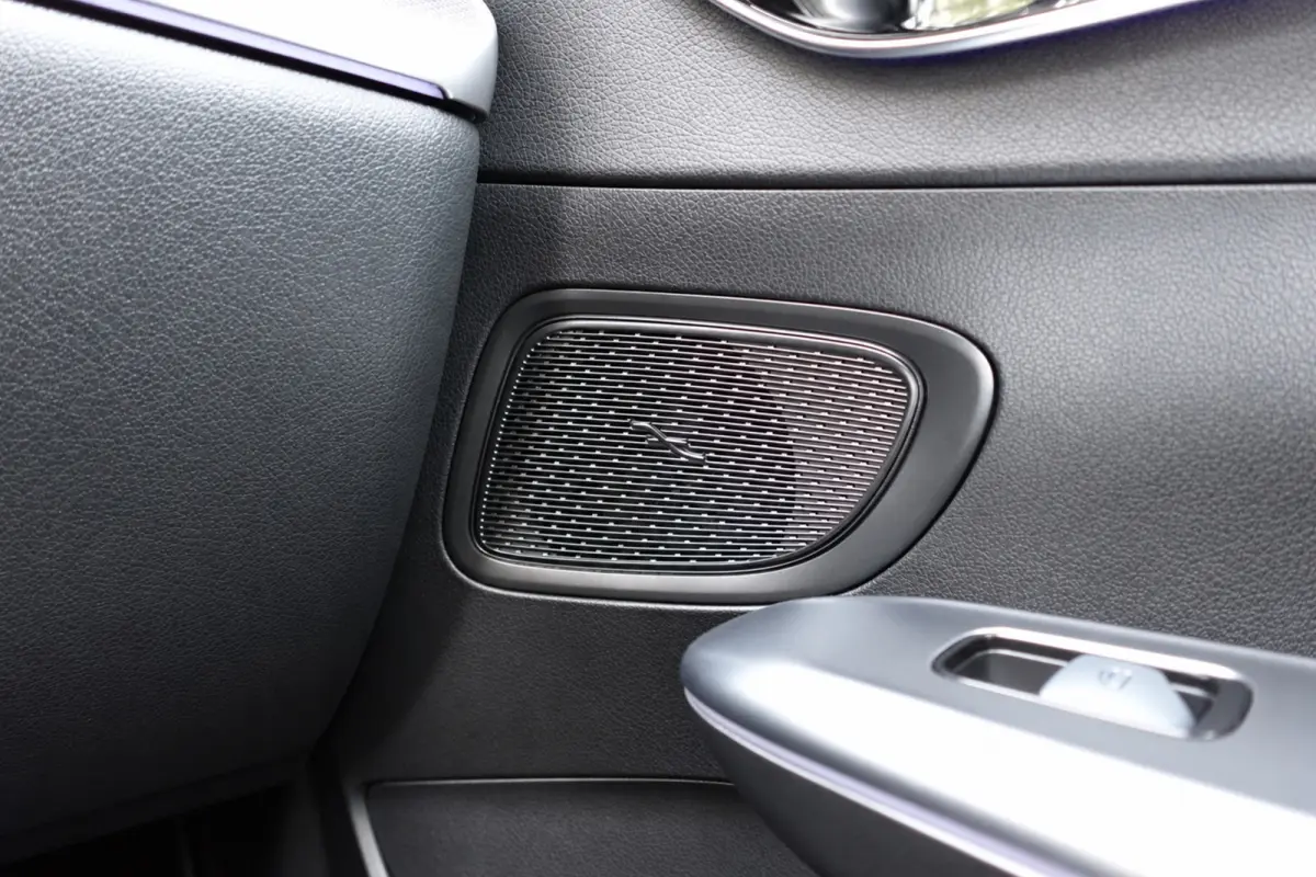 300 e AMG Line PANO KEYLESS 360