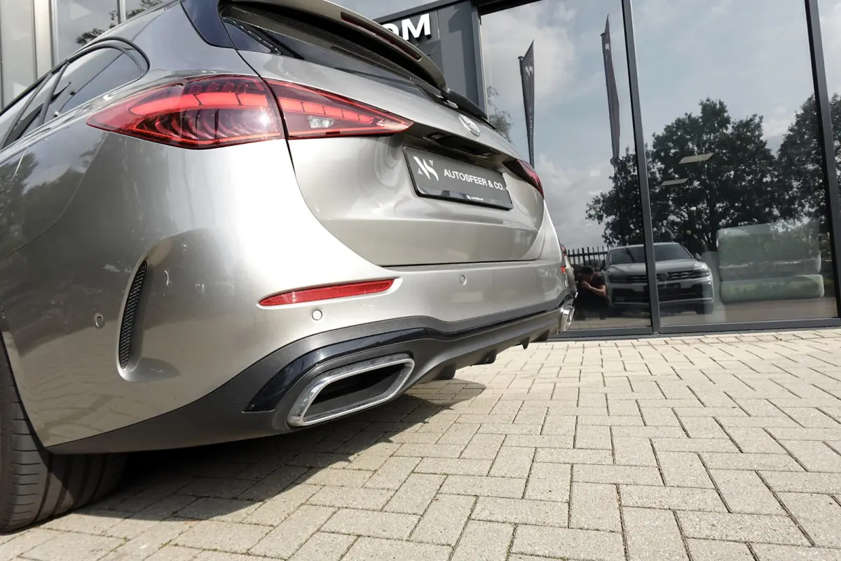 300 e AMG Line PANO KEYLESS 360