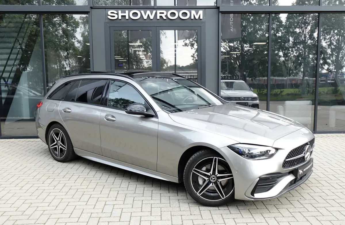 300 e AMG Line PANO KEYLESS 360
