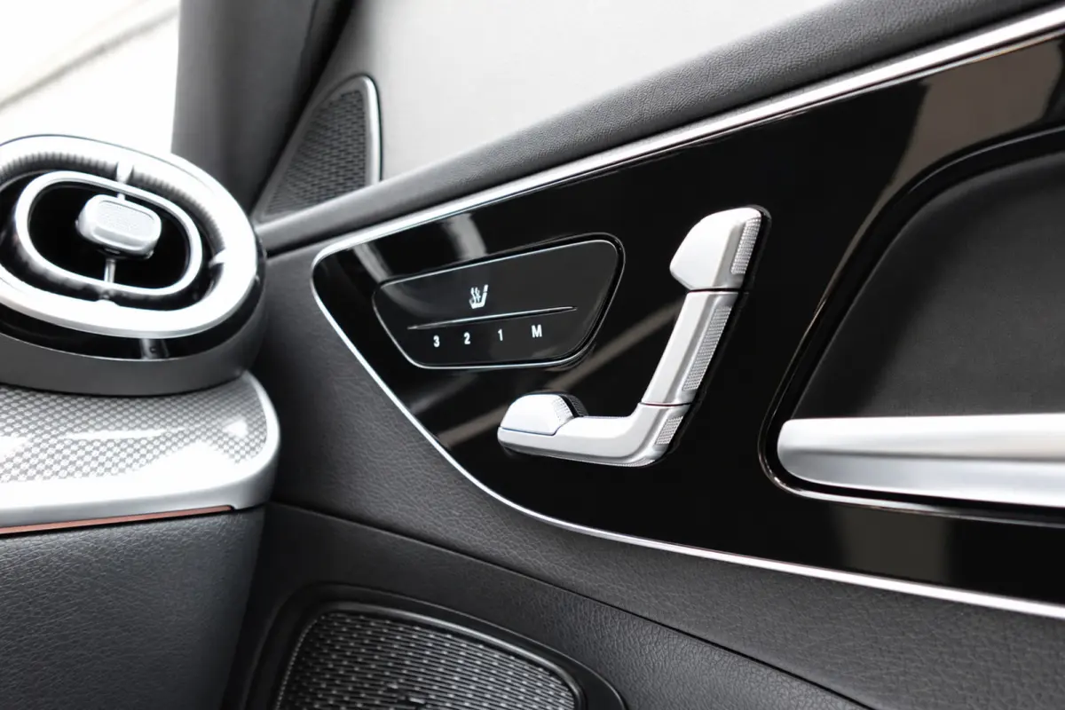 300 e AMG Line PANO KEYLESS 360