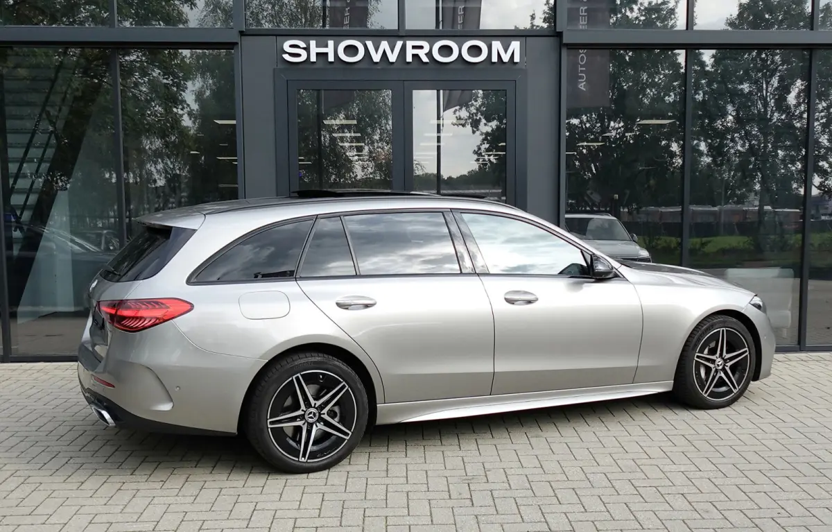 300 e AMG Line PANO KEYLESS 360