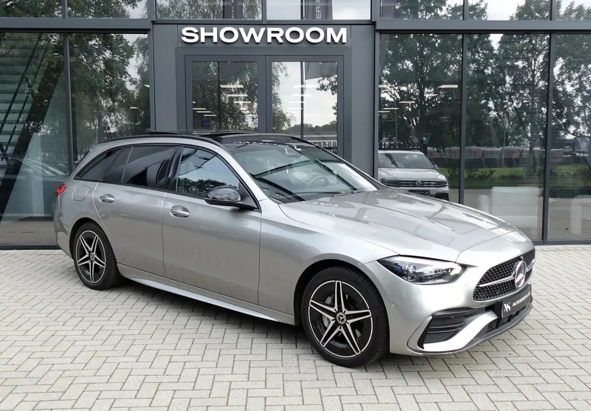 300 e AMG Line PANO KEYLESS 360
