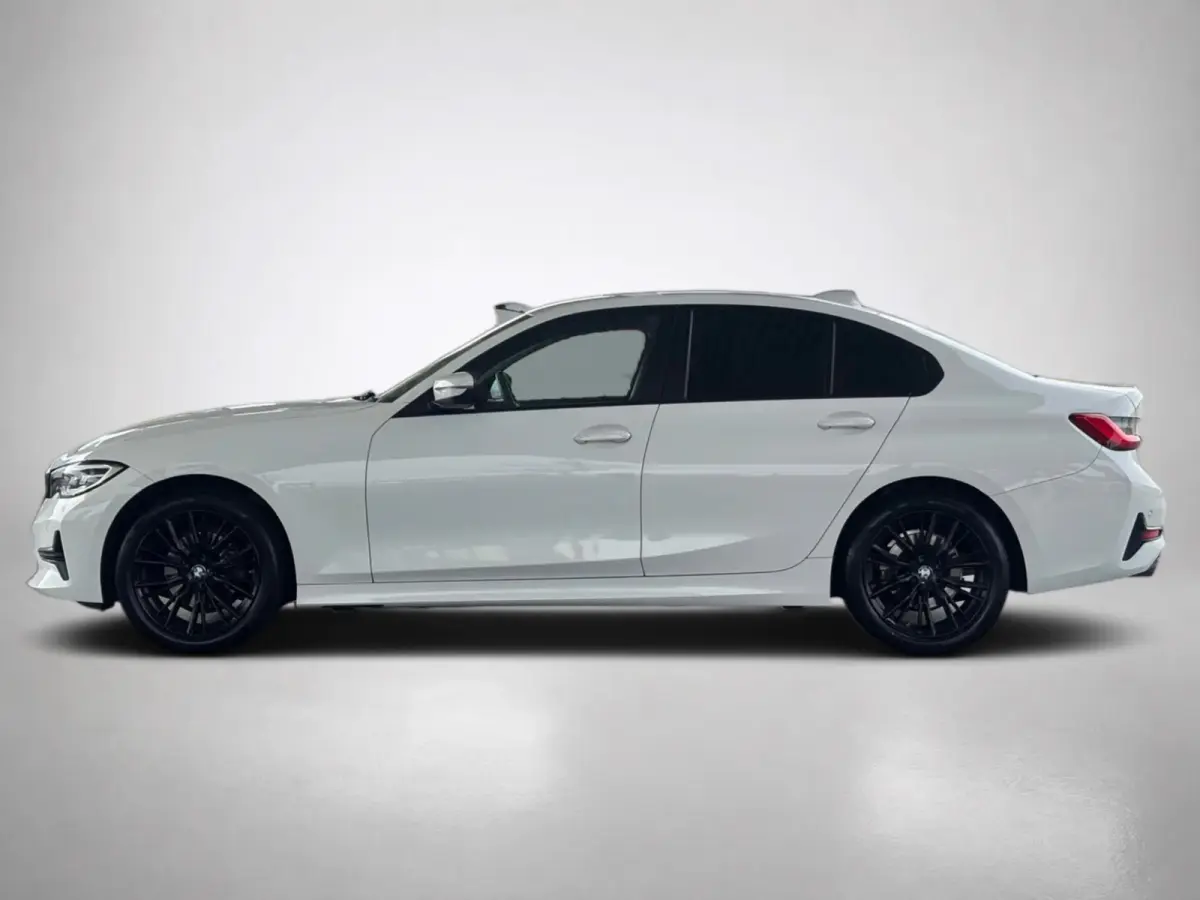 320i High Executive (Goed OndH, Navi Pro, StoelV, PDC V+A, Climate Con, Cruise Con, Etc)