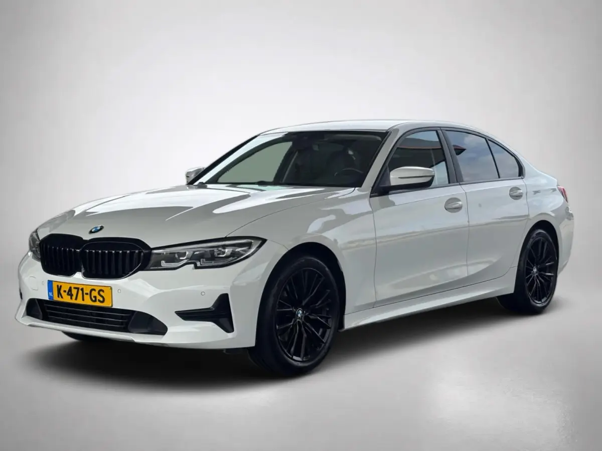 320i High Executive (Goed OndH, Navi Pro, StoelV, PDC V+A, Climate Con, Cruise Con, Etc)