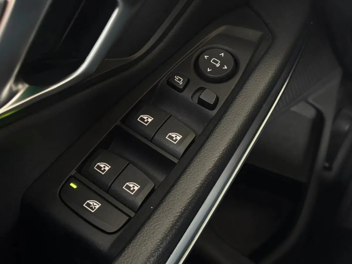 320i High Executive (Goed OndH, Navi Pro, StoelV, PDC V+A, Climate Con, Cruise Con, Etc)