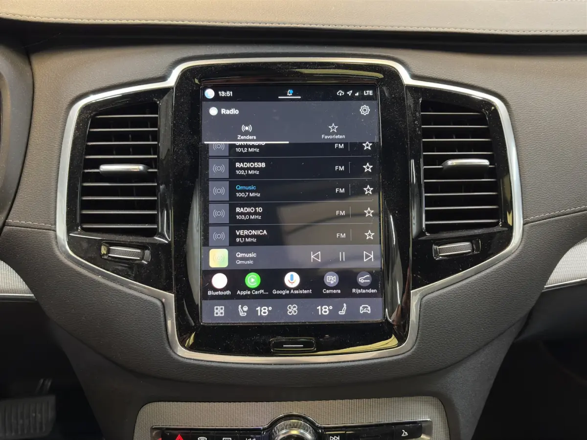 2.0 T8 Recharge AWD Ultimate Dark | Bowers&Wilkins| Luchtvering | Head-up| Sportstoelen|