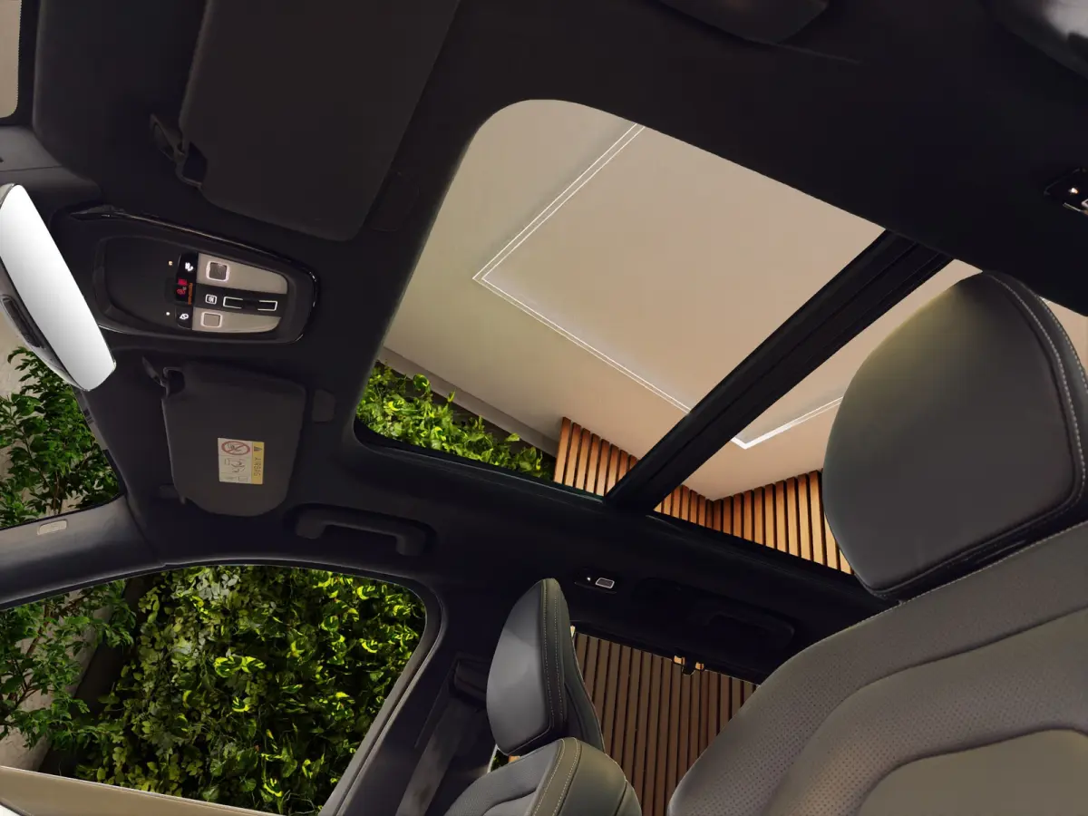 2.0 T8 Recharge AWD Ultimate Dark | Bowers&Wilkins| Luchtvering | Head-up| Sportstoelen|