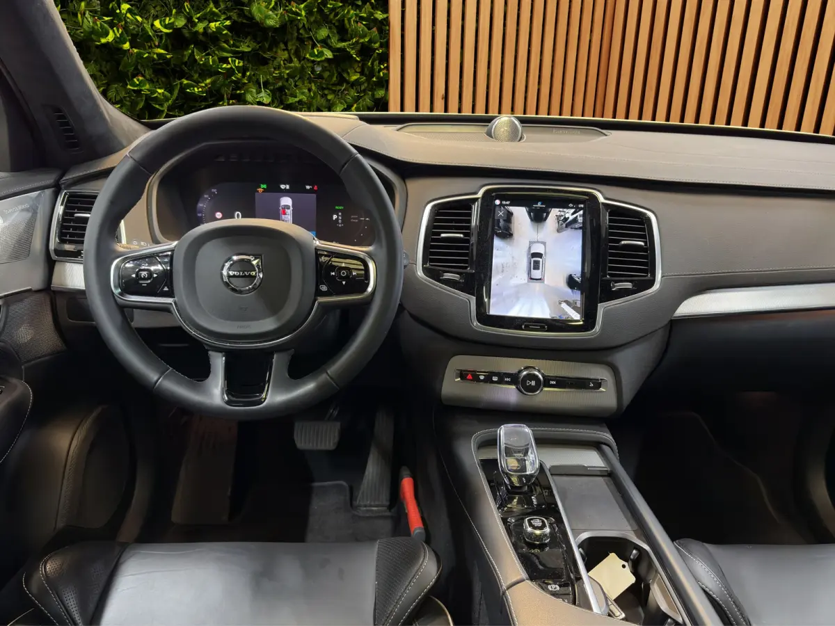 2.0 T8 Recharge AWD Ultimate Dark | Bowers&Wilkins| Luchtvering | Head-up| Sportstoelen|