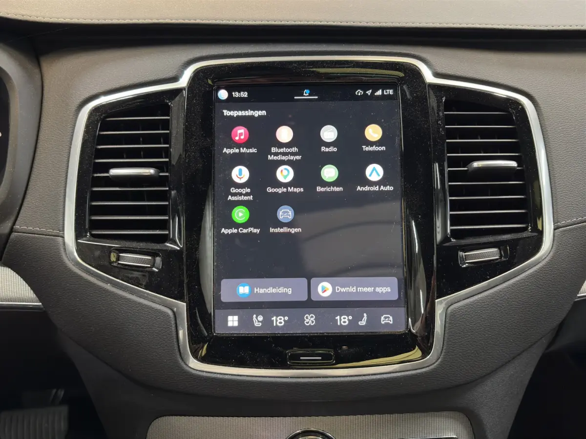 2.0 T8 Recharge AWD Ultimate Dark | Bowers&Wilkins| Luchtvering | Head-up| Sportstoelen|