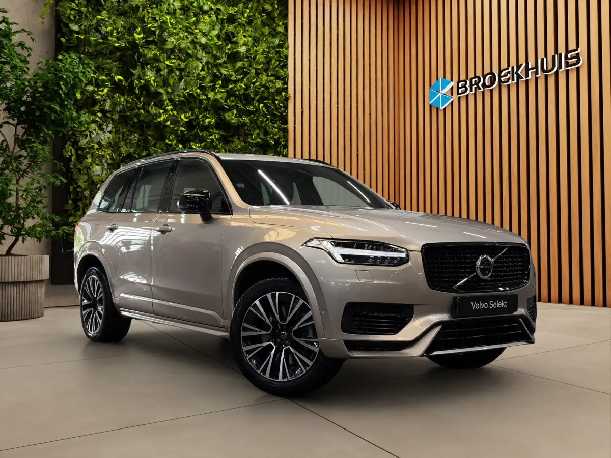 2.0 T8 Recharge AWD Ultimate Dark | Bowers&Wilkins| Luchtvering | Head-up| Sportstoelen|