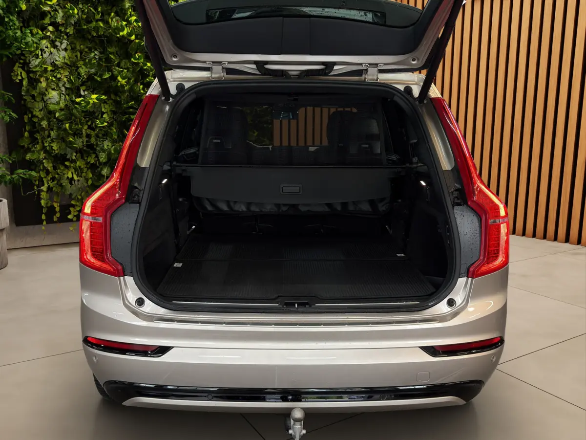 2.0 T8 Recharge AWD Ultimate Dark | Bowers&Wilkins| Luchtvering | Head-up| Sportstoelen|