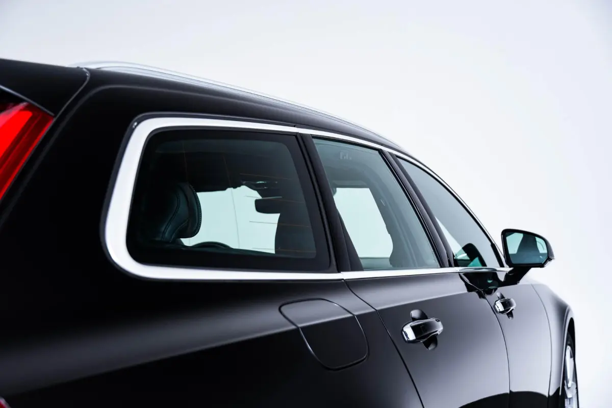 2.0 T5 Inscription Panoramadak - Luchtvering - Adaptieve Cruise Control - Head up - Harman Kardon - Stoelverwarming voor/achter - Stuurwielverwarming - Visual Park Assist - Drive Mode Settin