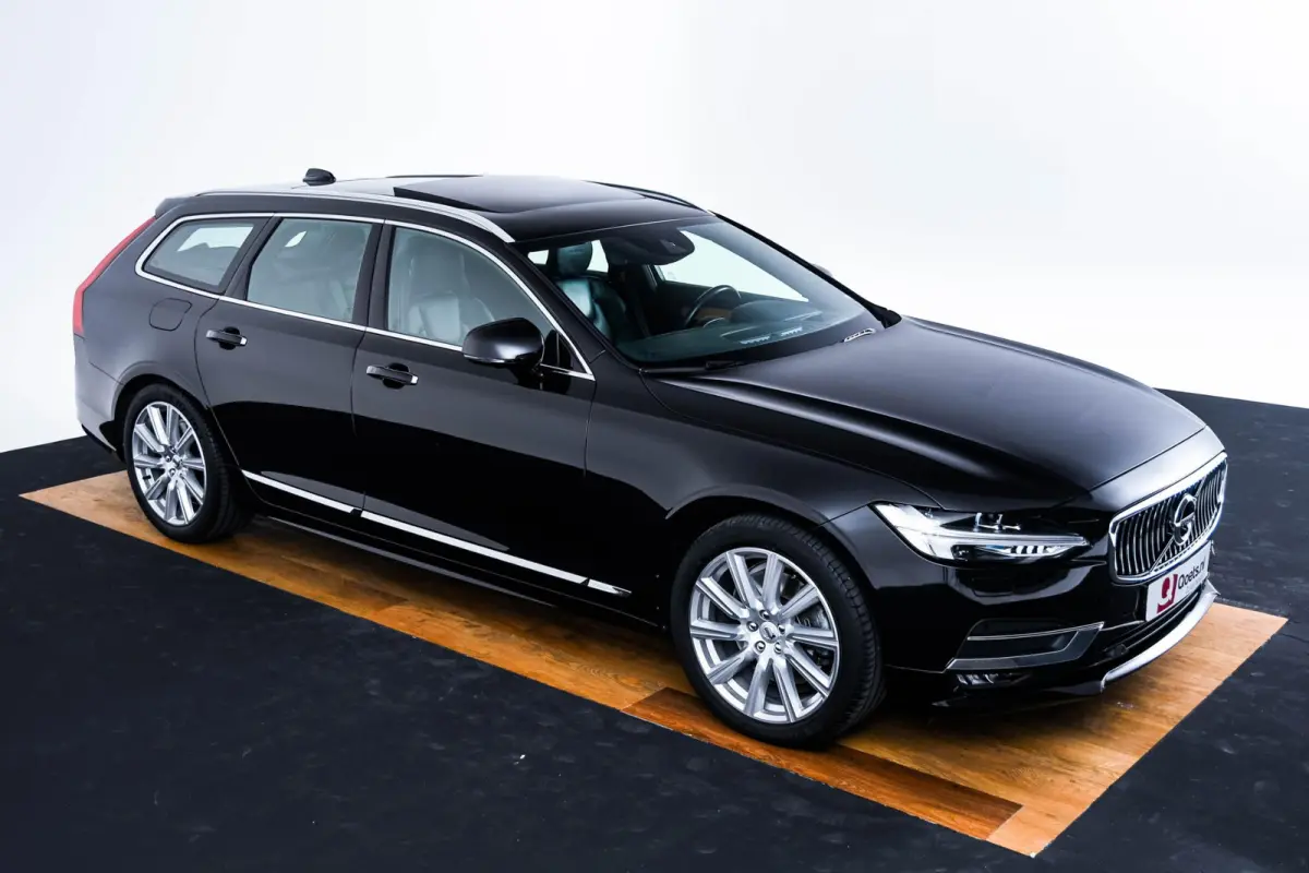 2.0 T5 Inscription Panoramadak - Luchtvering - Adaptieve Cruise Control - Head up - Harman Kardon - Stoelverwarming voor/achter - Stuurwielverwarming - Visual Park Assist - Drive Mode Settin