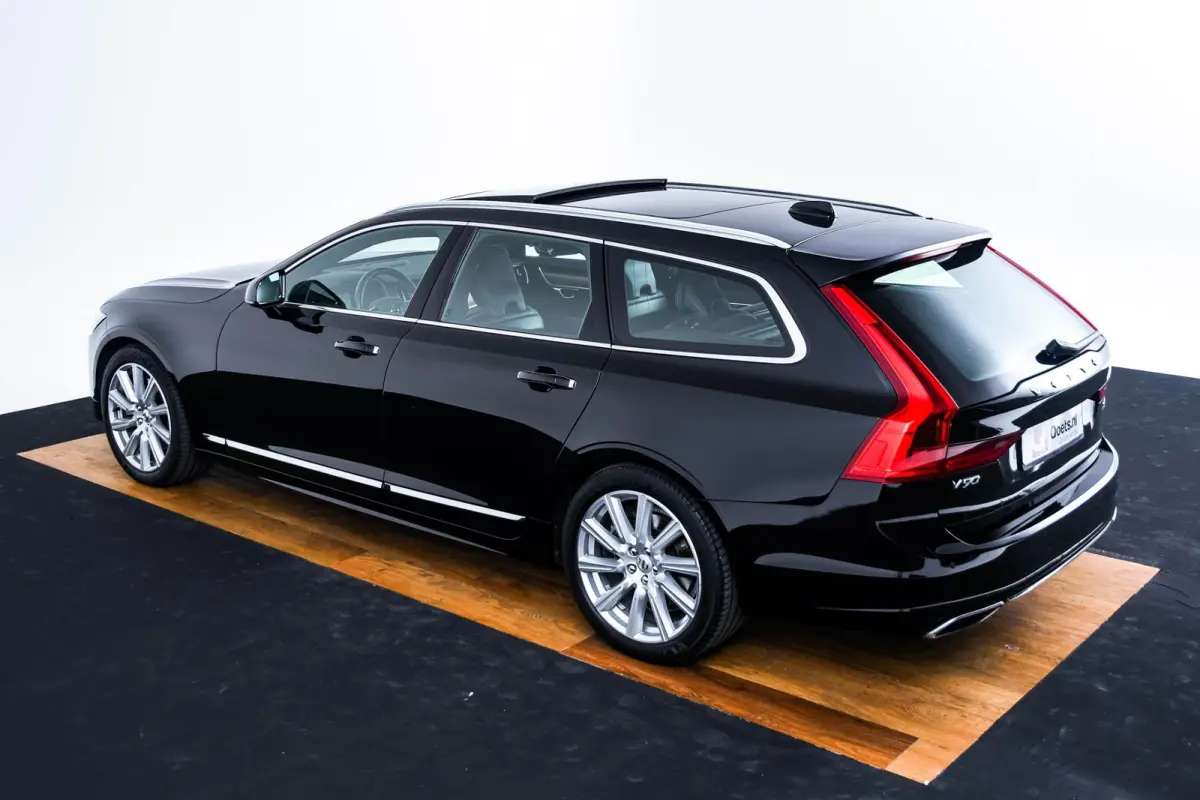 2.0 T5 Inscription Panoramadak - Luchtvering - Adaptieve Cruise Control - Head up - Harman Kardon - Stoelverwarming voor/achter - Stuurwielverwarming - Visual Park Assist - Drive Mode Settin