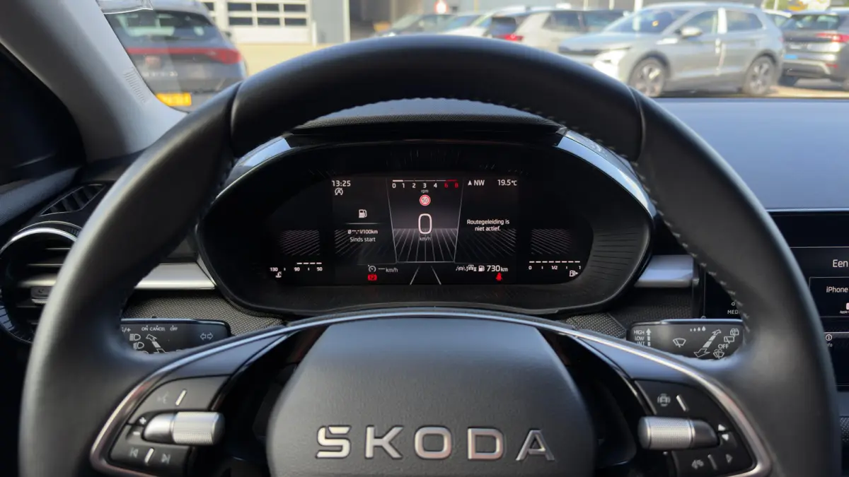 95pk 1.0 TSI Selection | Airco | Cruise Control | Keyless start | 15' | parkeersensor achter |