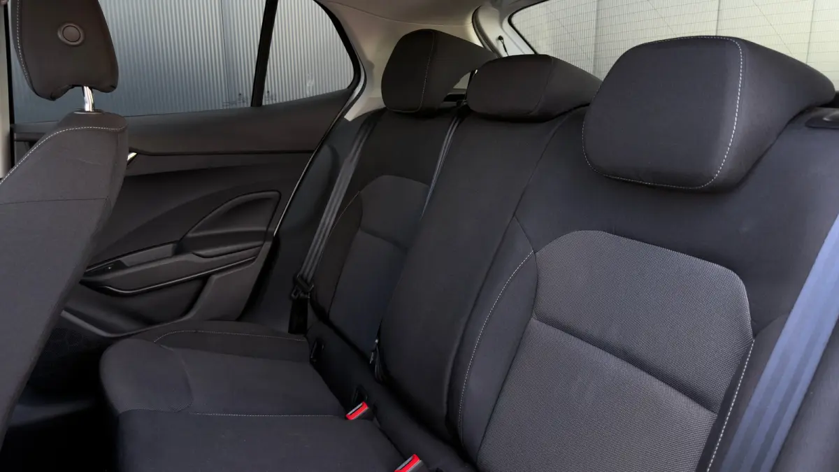 95pk 1.0 TSI Selection | Airco | Cruise Control | Keyless start | 15' | parkeersensor achter |