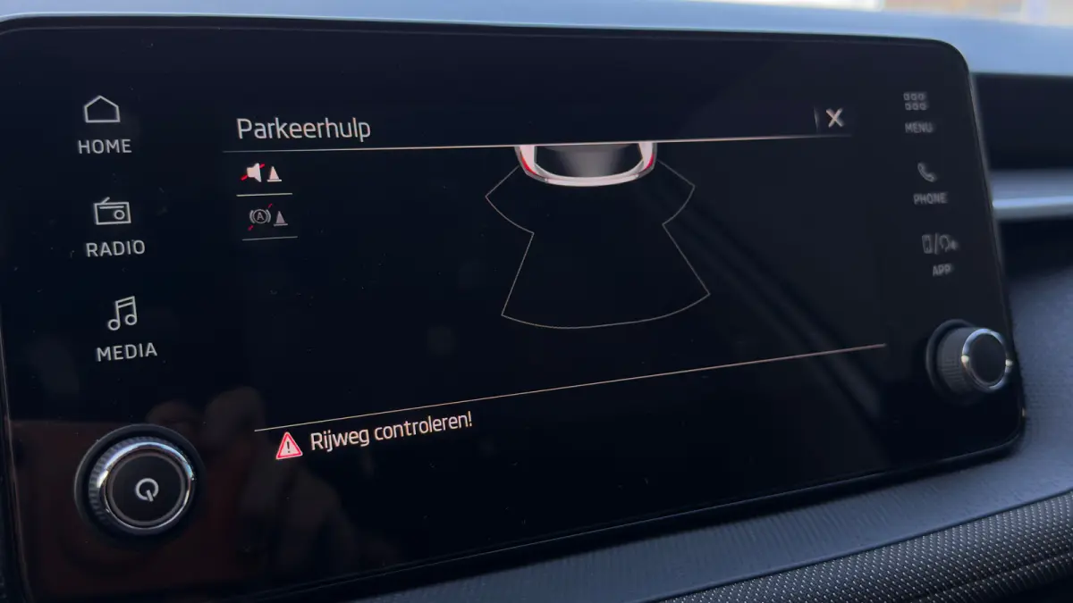 95pk 1.0 TSI Selection | Airco | Cruise Control | Keyless start | 15' | parkeersensor achter |