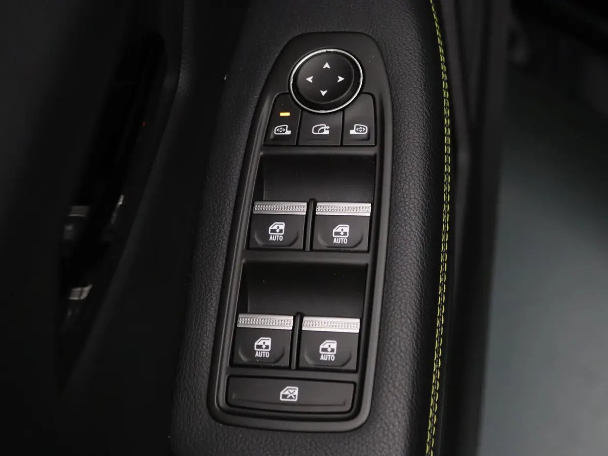 EV60 Optimum Charge Iconic Apple Carplay/Android Auto | Climate
