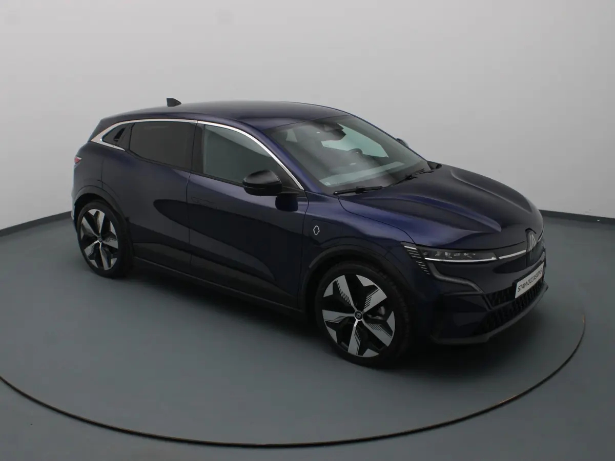 EV60 Optimum Charge Iconic Apple Carplay/Android Auto | Climate