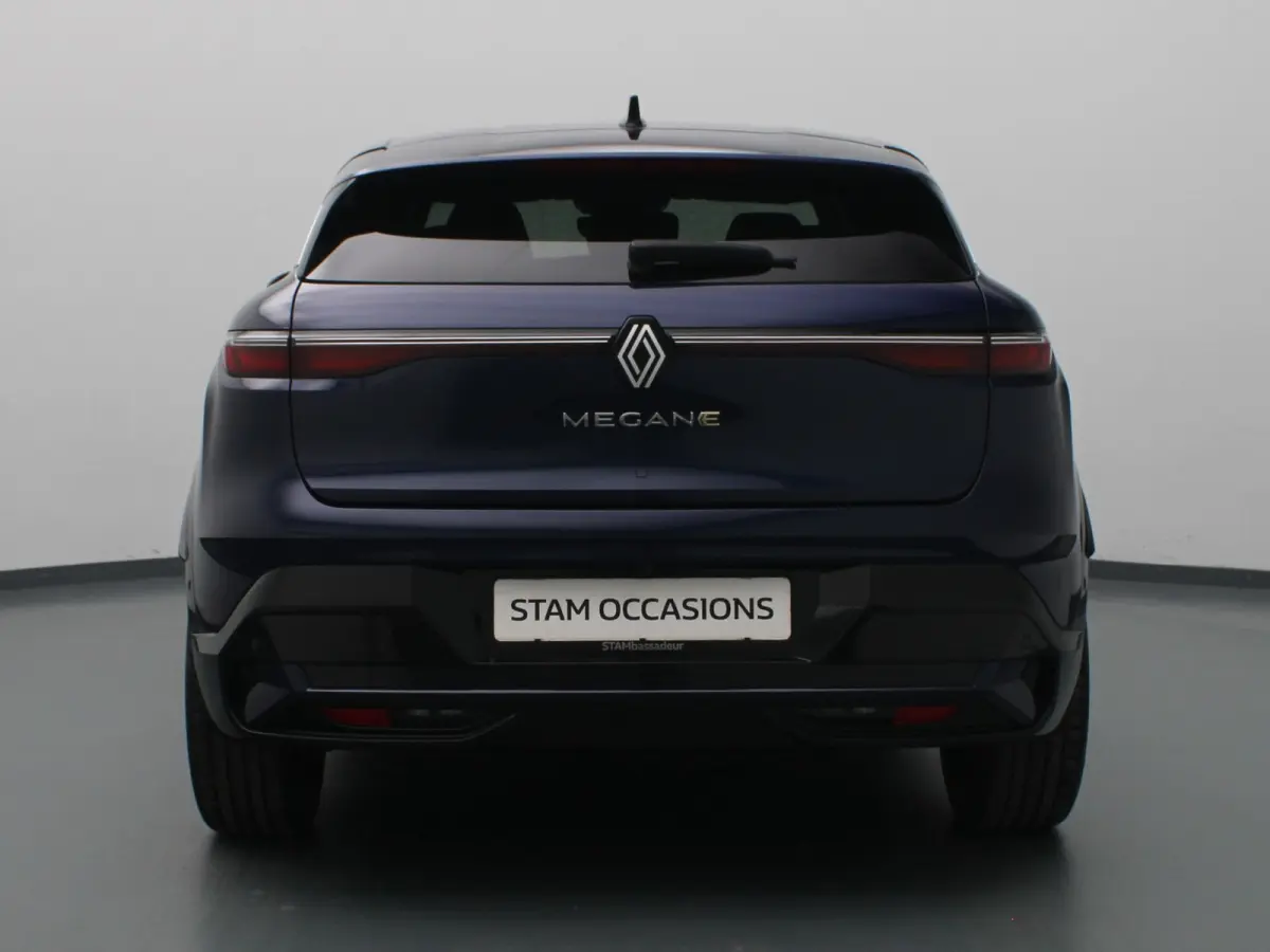 EV60 Optimum Charge Iconic Apple Carplay/Android Auto | Climate