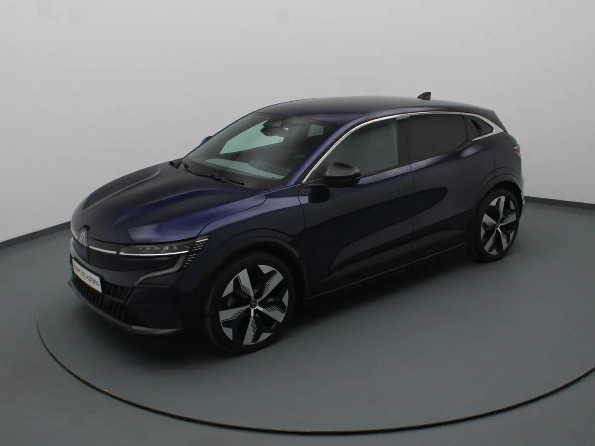 EV60 Optimum Charge Iconic Apple Carplay/Android Auto | Climate