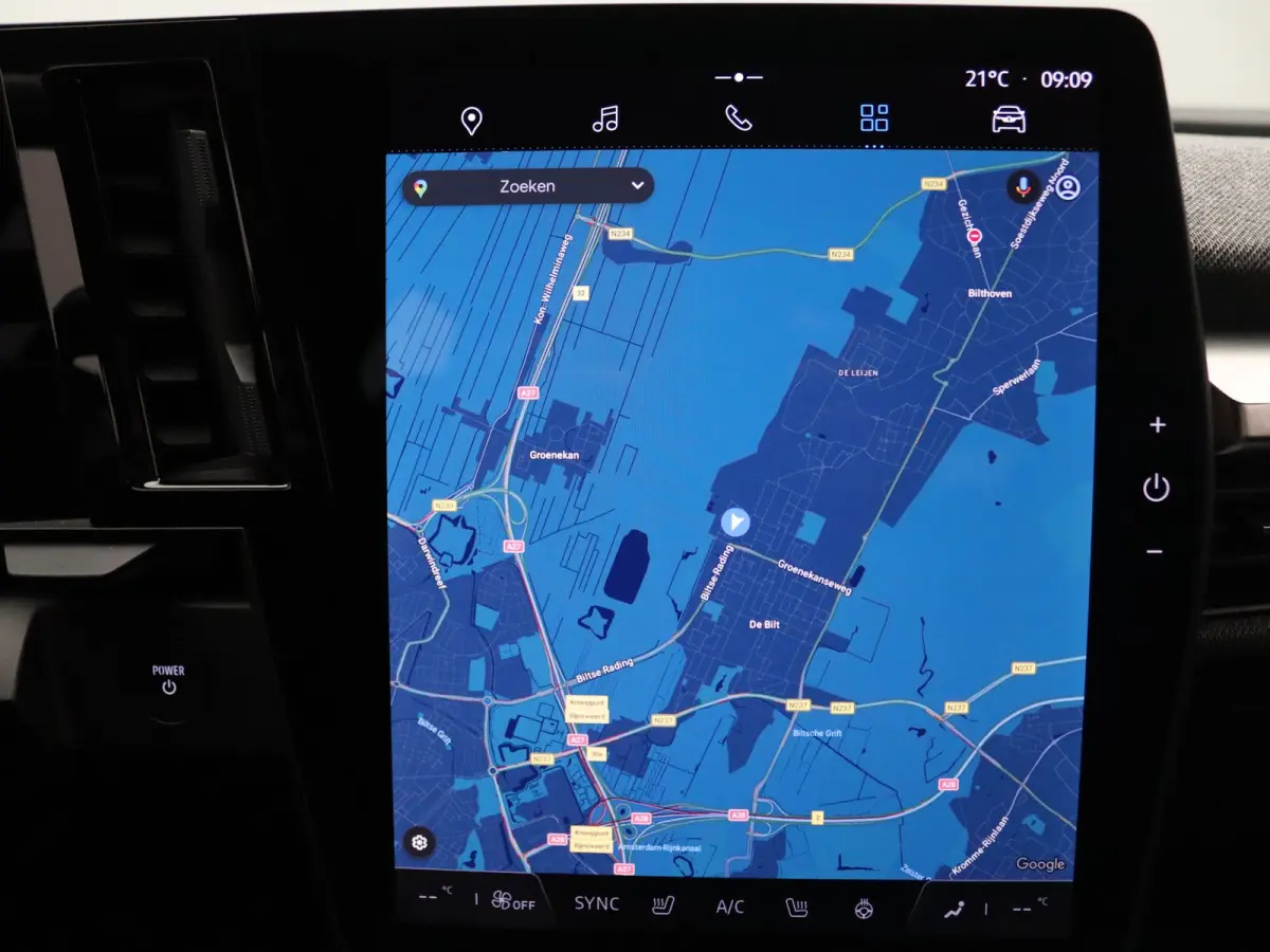 EV60 Optimum Charge Iconic Apple Carplay/Android Auto | Climate