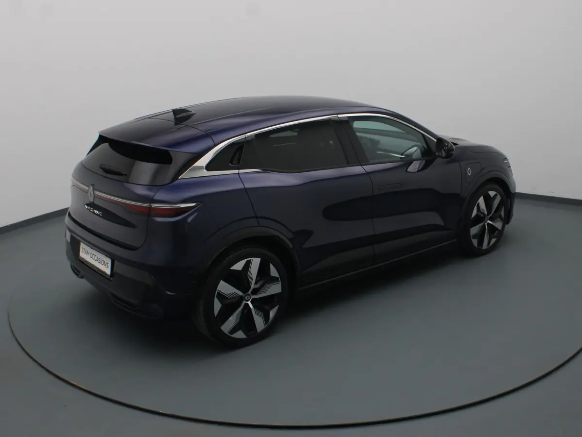 EV60 Optimum Charge Iconic Apple Carplay/Android Auto | Climate