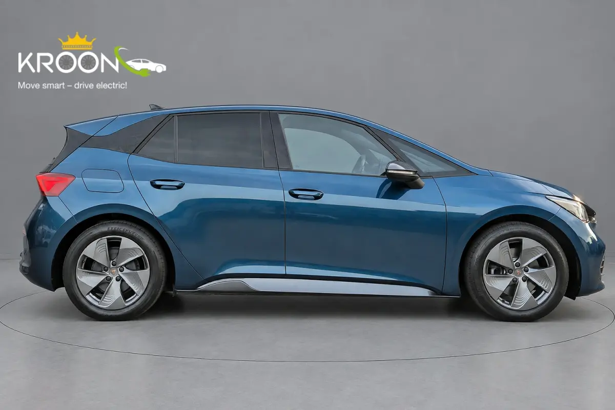 Business One 62kWh SOH 92% Apple CarPlay / Android Auto