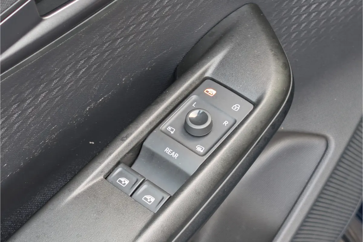 Business One 62kWh SOH 92% Apple CarPlay / Android Auto