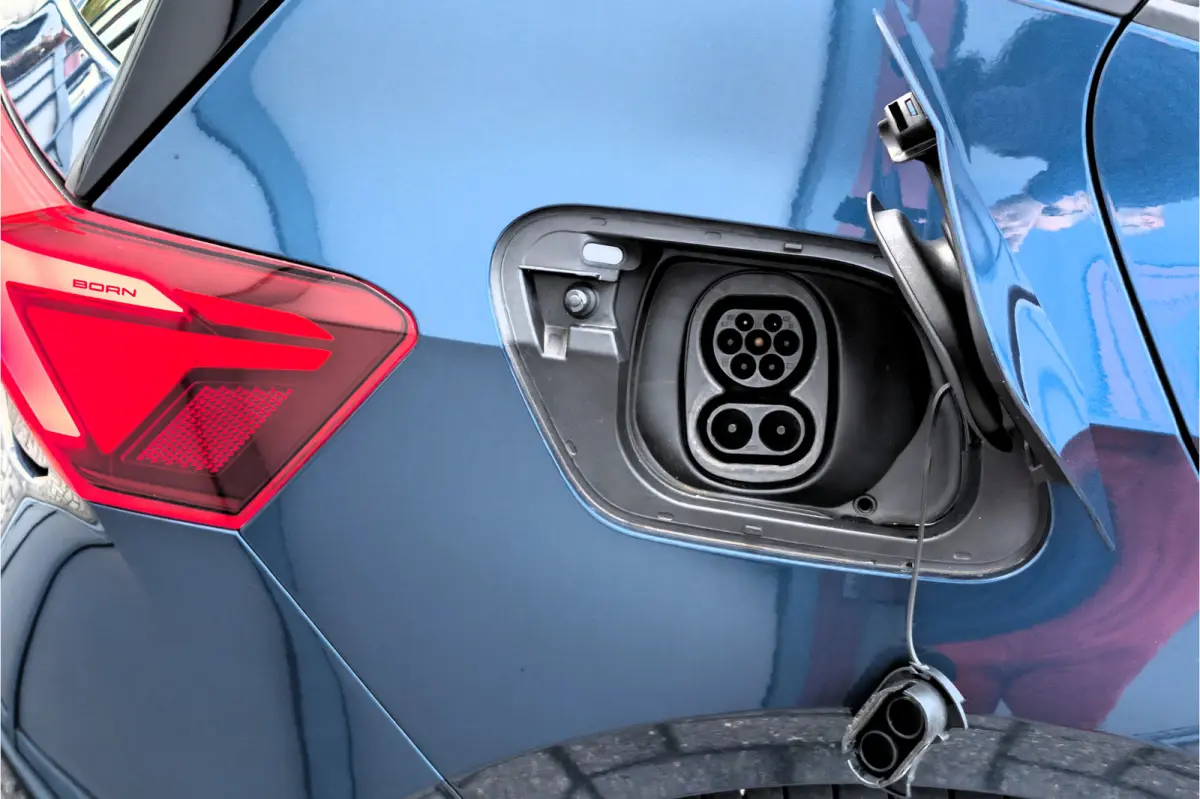Business One 62kWh SOH 92% Apple CarPlay / Android Auto