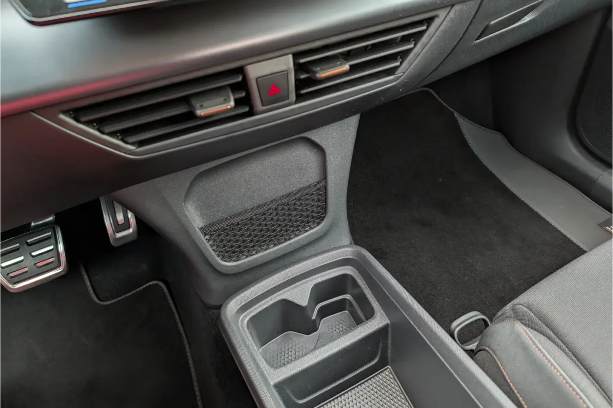 Business One 62kWh SOH 92% Apple CarPlay / Android Auto