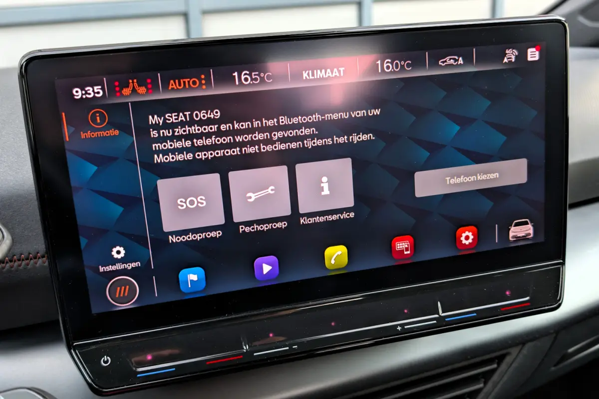 Business One 62kWh SOH 92% Apple CarPlay / Android Auto